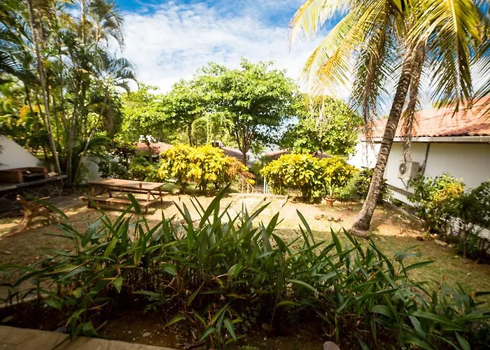 Los Almendros De Ocotal Aparthotel Sardinal (Guanacaste)