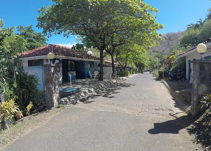 Los Almendros De Ocotal 3*